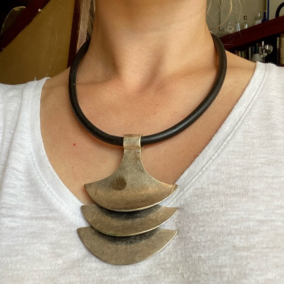 Solid Silver & Leather Necklace - Picture 2 of 2
